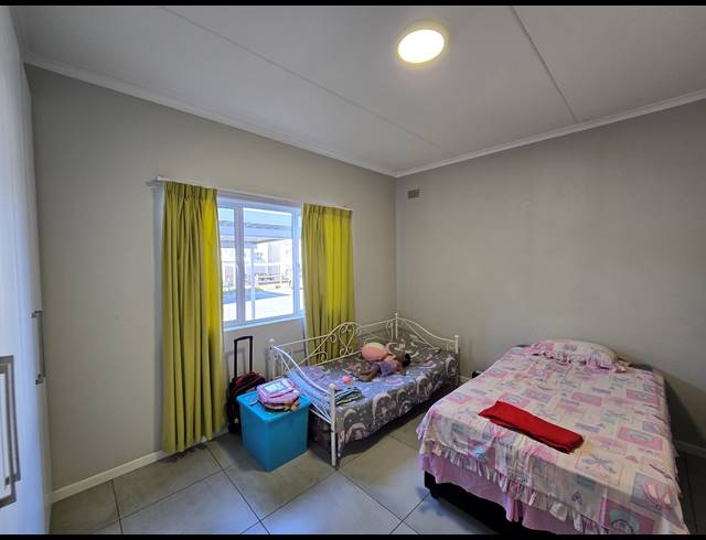 2 BEDROOM APARTMENT FOR SALE IN MANOR ESTATES